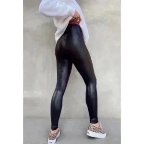 SPANX Pants - SPANX Faux Leather Leggings in Black Size Small NWOT